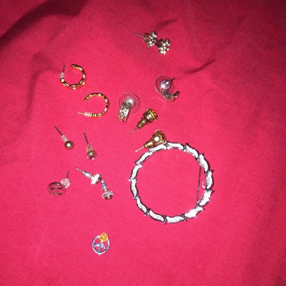 Earring bundle - Picture 2 of 3